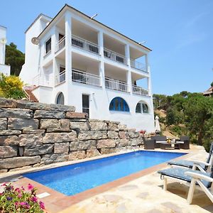 Lloret Apartments